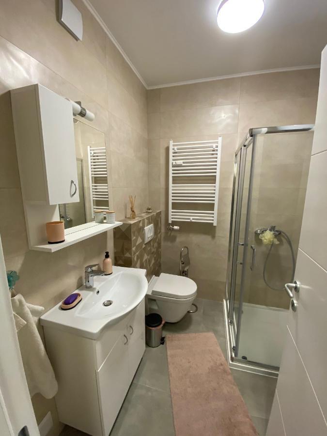 Lux Advent Apartment Subotica Exteriör bild