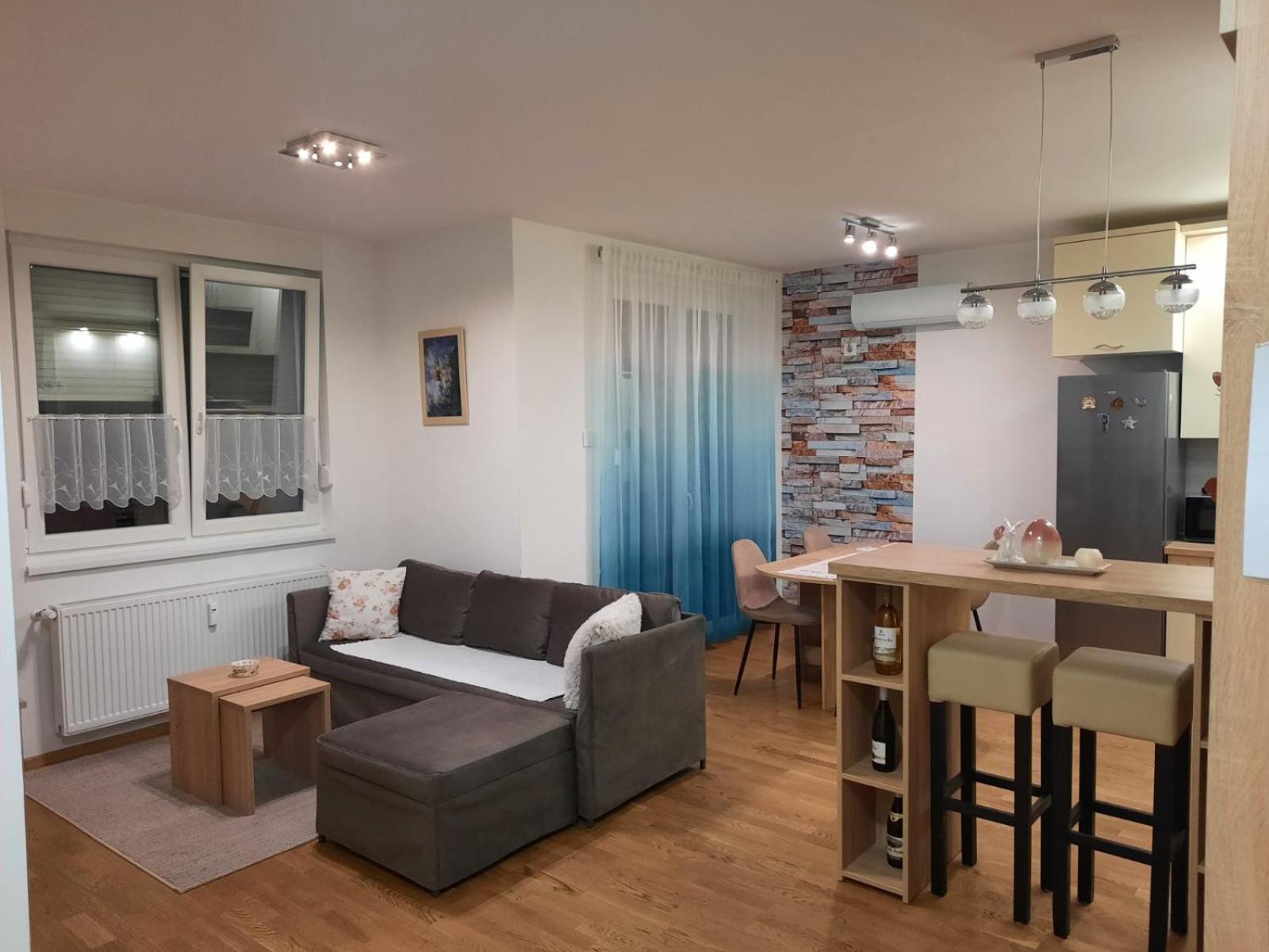 Lux Advent Apartment Subotica Exteriör bild